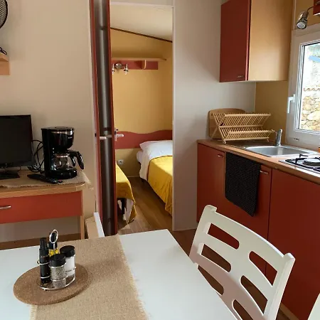 Camping De La Ferme Aux Anesses, Mobil Home Caline Bressuire Exterior foto
